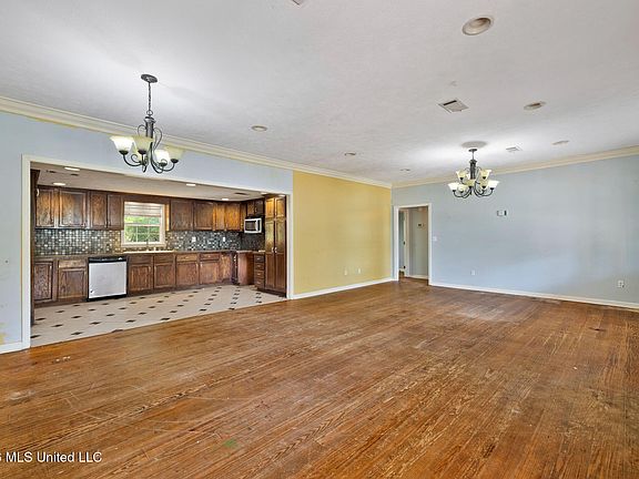 5th image of 8898 Lauderdale Toomsuba Rd