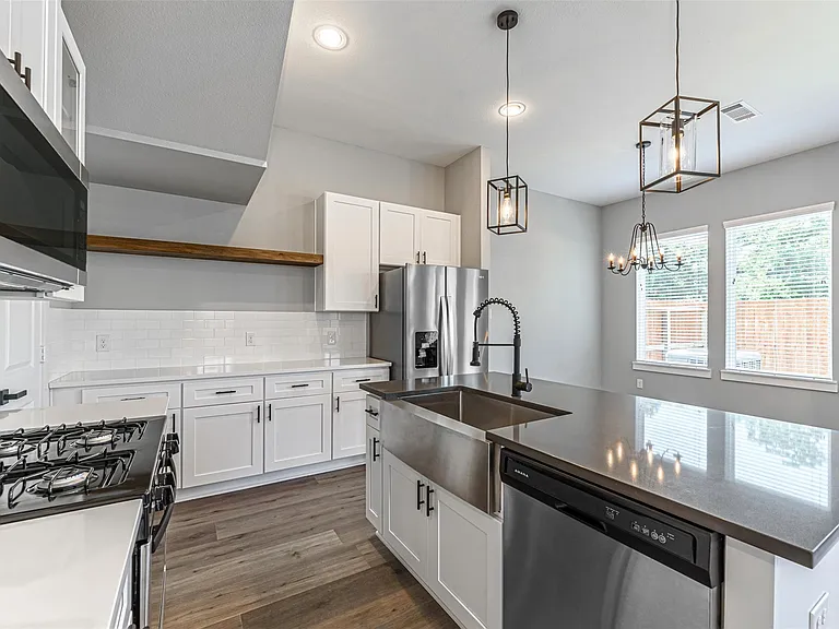 8475 Berry Brush Ln — Photo 12