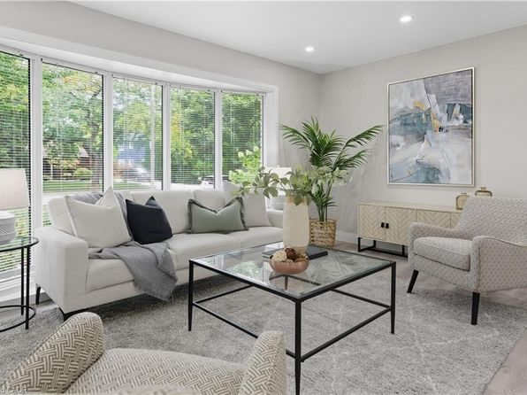 278 Purnell Pl, Burlington, ON L7L 4N2