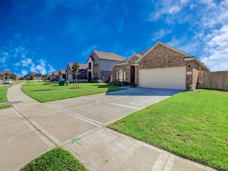 3221 Hatteras Dr — Photo 6