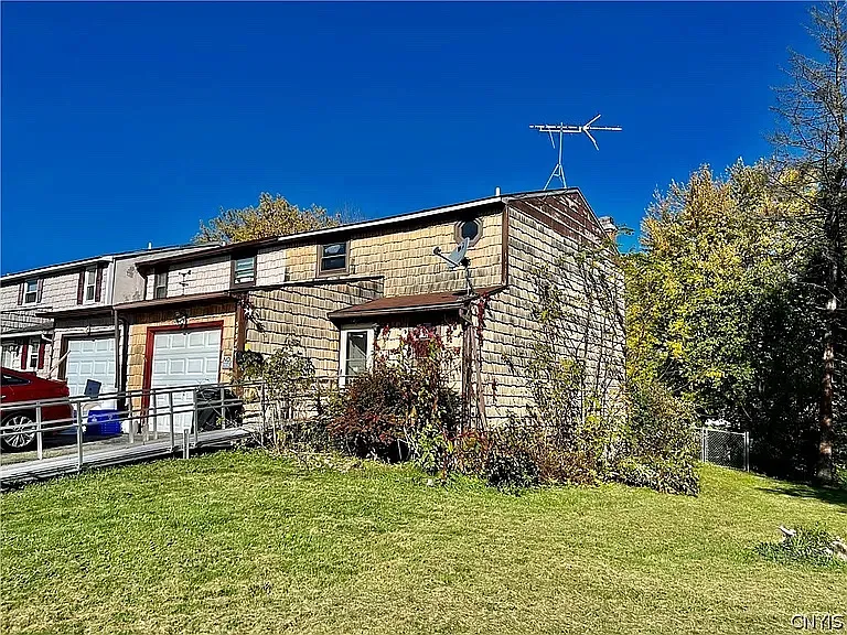 5498 Trastevere Rd — Photo 15