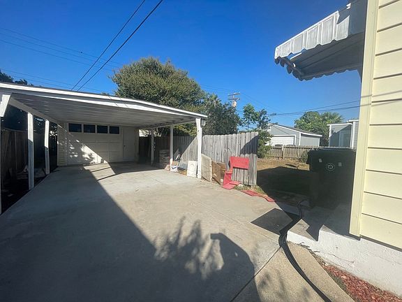 4th image of 4206 Estate Dr