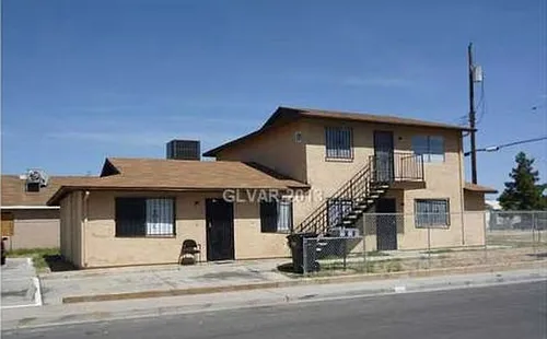 1900 Goldfield St Photo 1