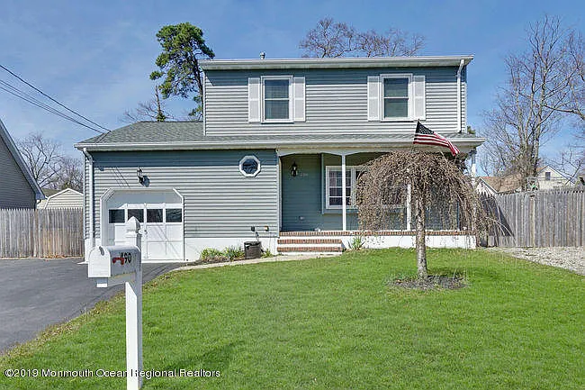 490 Fairfield Ave photo 1