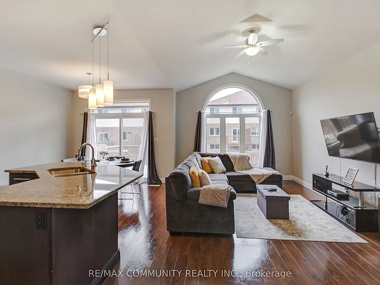 11 Stonecrest Blvd — Photo 14