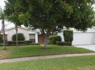215 Trinidad Dr, Merritt Island, FL 32953
