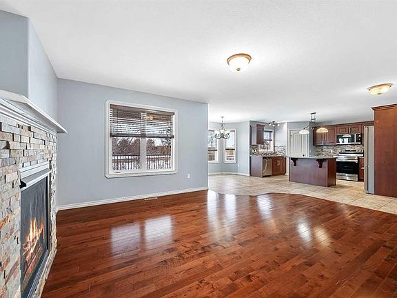 5th image of 4014 SE 74th Ave