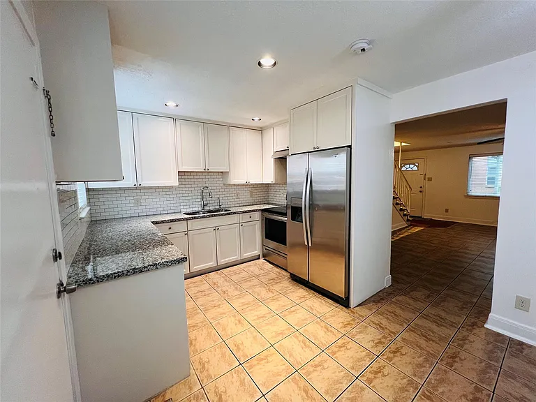 5538 Holly St #311 — Photo 5