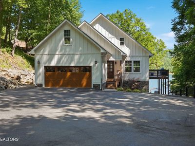1068 N Shorewood Ln, Caryville, TN, 37714