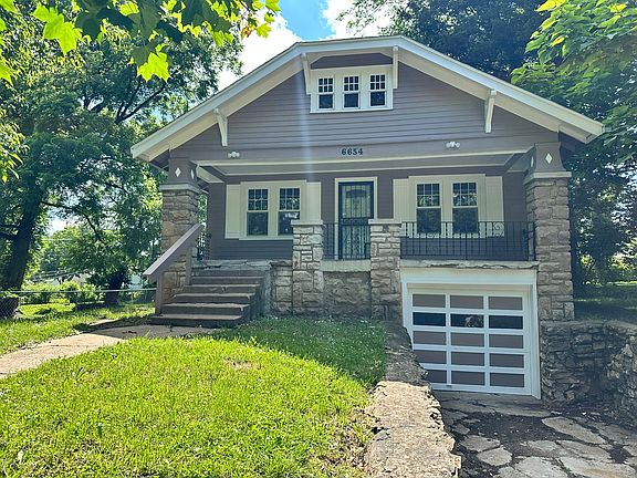 3rd image of 6654 Agnes Ave