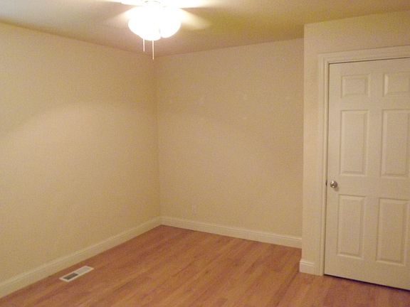 5th image of 1605 W Mendocino Ave