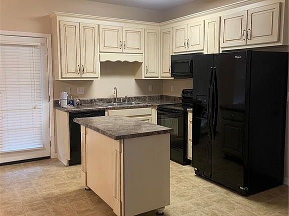 4th image of 12998 Garden Creek Ln