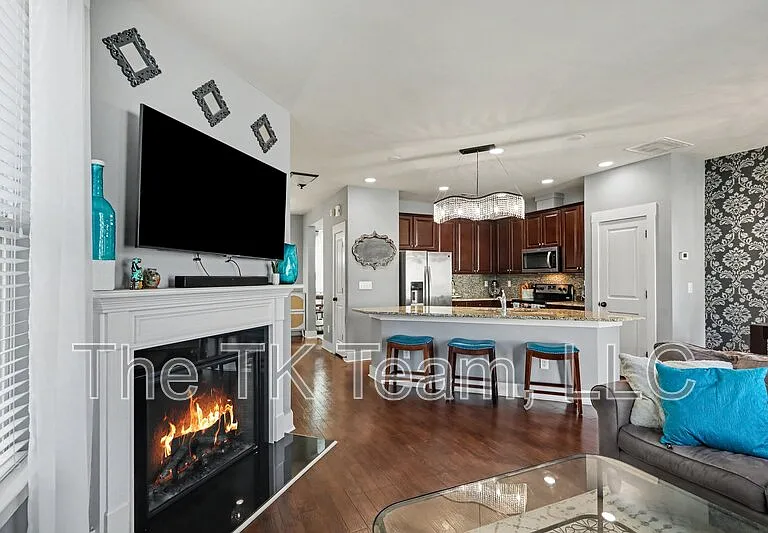 3835 Willow Green Pl #1 — Photo 7