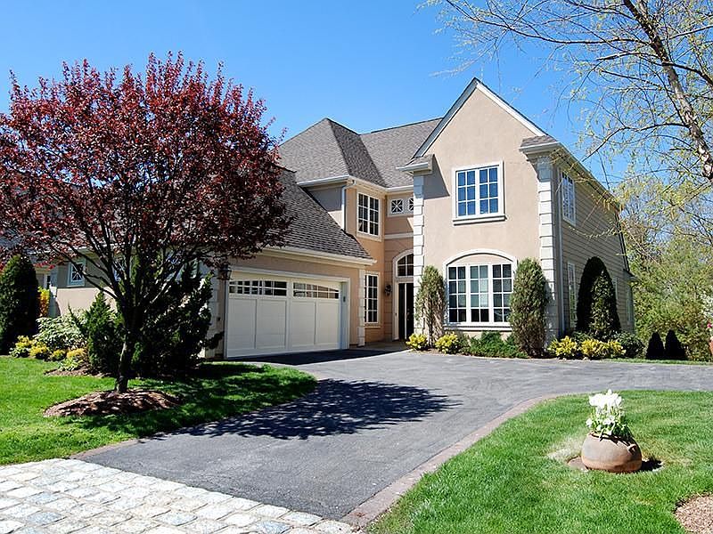 Impeccable Colonial-Easy Living...