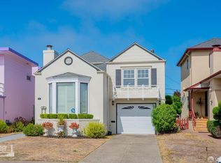 13 Lake Forest Dr, Daly City, CA 94015
