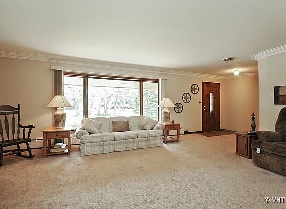 2nd image of 16826 Kilpatrick Ave