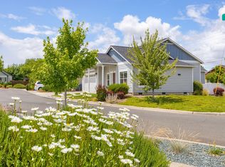 301 Wintersage Cir, Talent, OR 97540