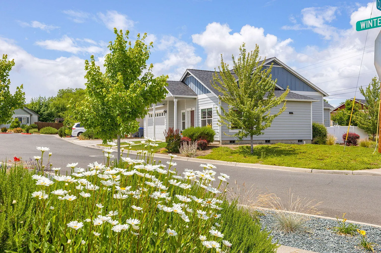 301 Wintersage Cir photo 1