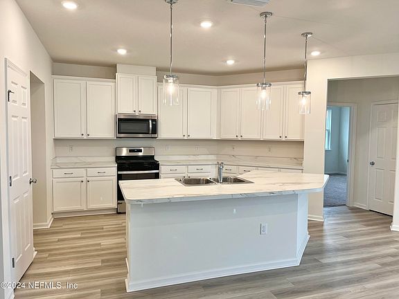 2nd image of 11177 BUCKNER Lane