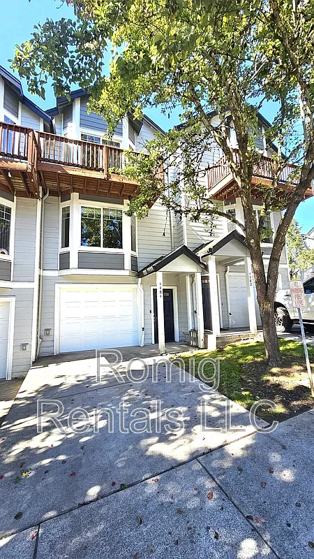 3 bed, 3.0 bath, 1484 sqft, $1,995 — Photo 2