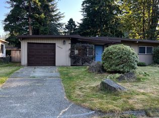 16859 NE 14th Pl, Bellevue, WA