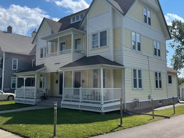 27-29 Upper Church St, West Springfield, MA 01089