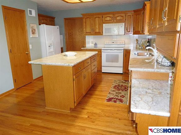 4th image of 5304 Woodlane Dr
