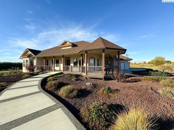 699 E Alexander Rd, Sunnyside, WA 98944