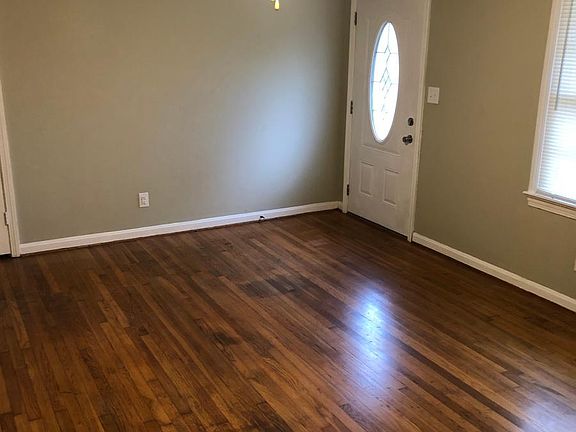 4th image of 13 Dogwood Ln