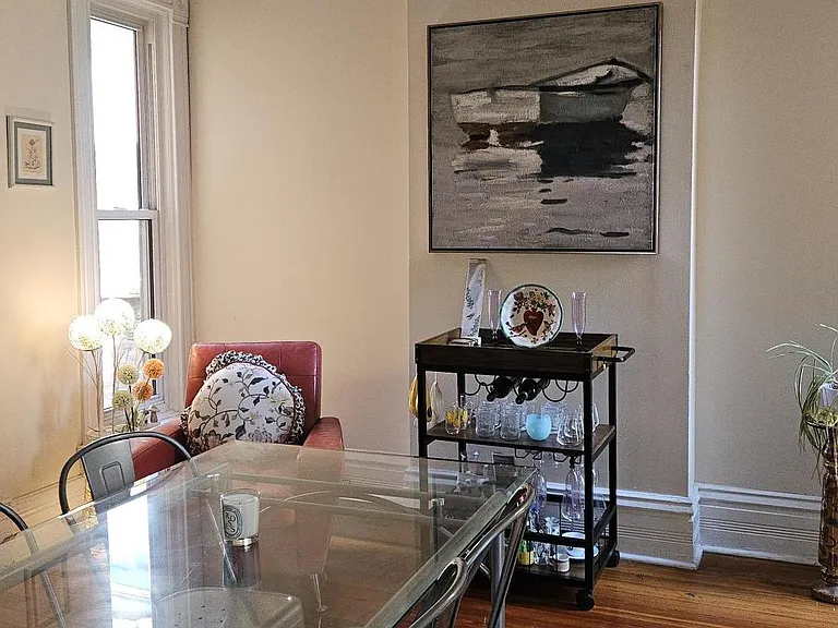 304 W Evergreen Ave #3F — Photo 3