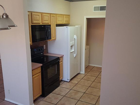 5th image of 3710 W Marconi Ave