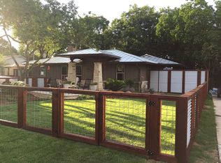 206 E Hosack St, Boerne, TX 78006