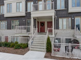 90 Eastwood Park Gdns #10-4, Toronto, ON M8W 0B2