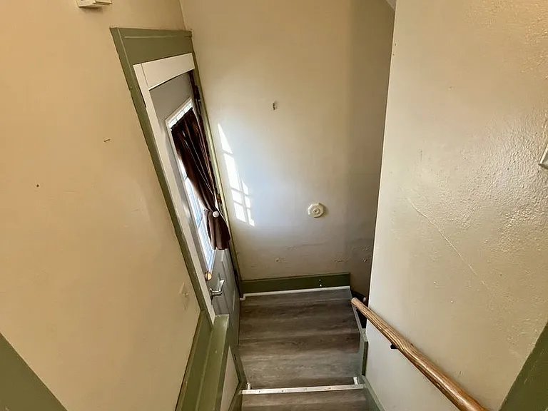 1603 Main St — Photo 11
