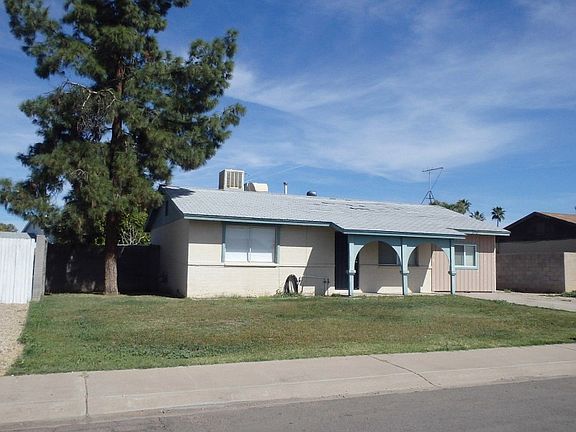 3rd image of 3712 W Columbine Dr