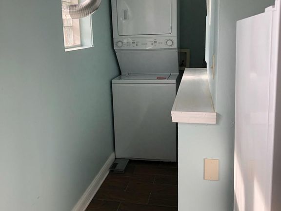 3rd image of 5112 S Woodlawn Ave APT 2K