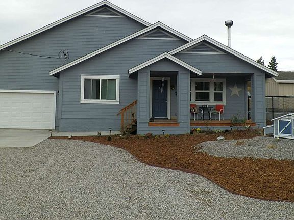 2nd image of 1068 N Davis Ave
