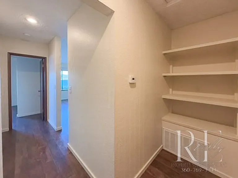 5765 Watauga Beach Dr E — Photo 24