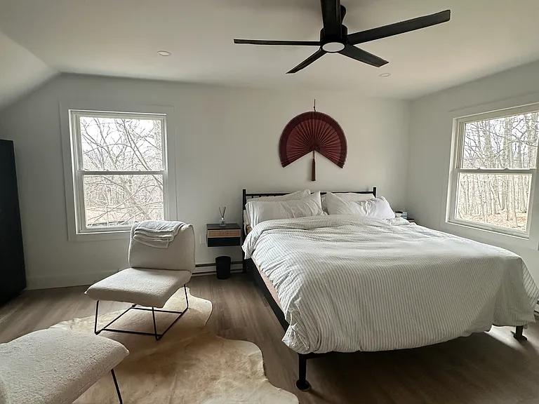 58 Mark Dr — Photo 1