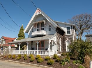 46 Kennebec Ave, Oak Bluffs, MA 02557