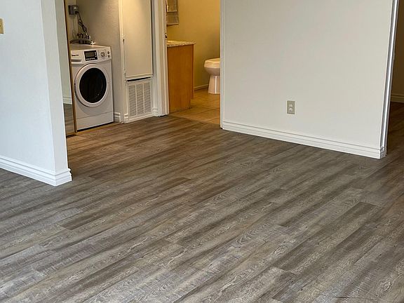 3rd image of 1527 9th St APT 103