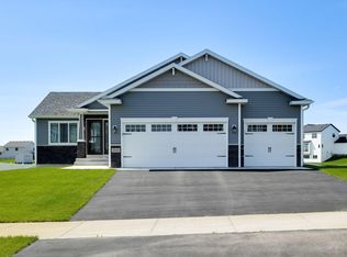 4145 Eaton Cir NE, Monticello, MN 55362