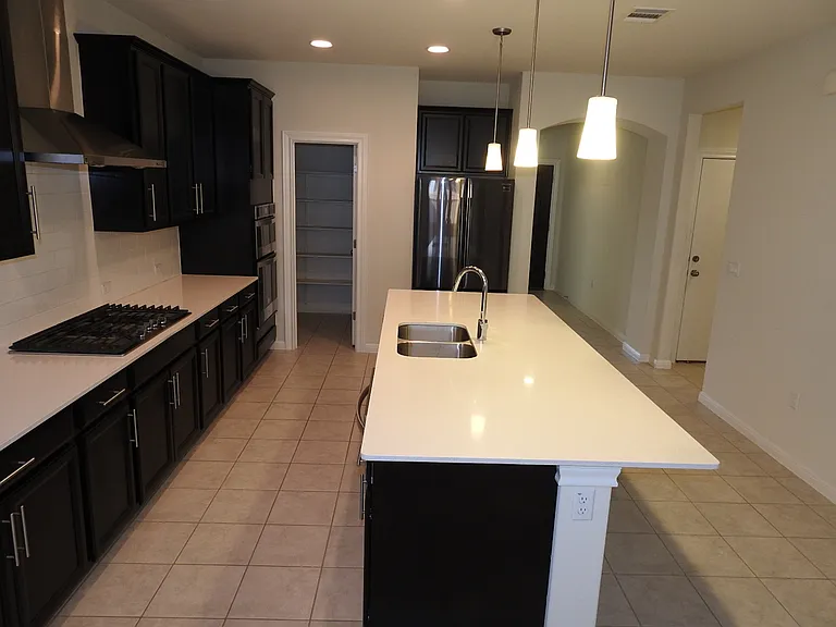 9903 Quercia Dr — Photo 7