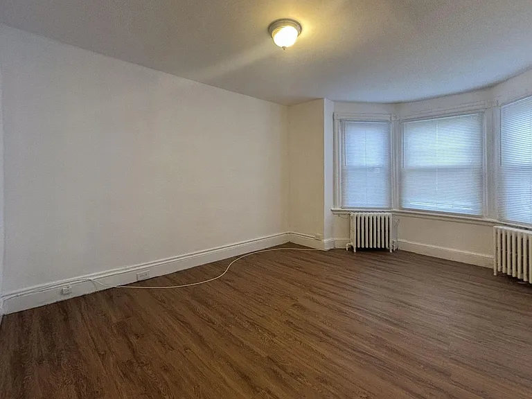 426 N Robinson St — Photo 6