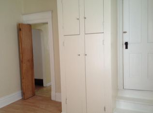 425 Denver St APT 1, Waterloo, IA 50701