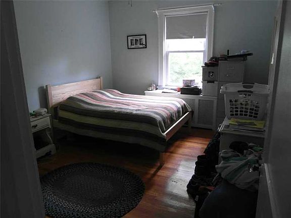 5th image of 2562-64 Beechwood Blvd