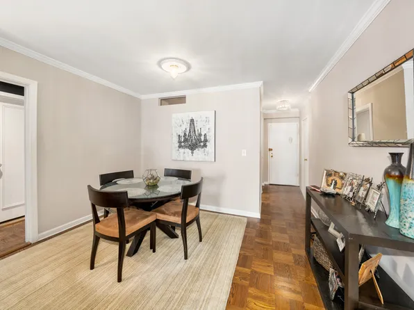 345 East 56th Street image 3 of 14