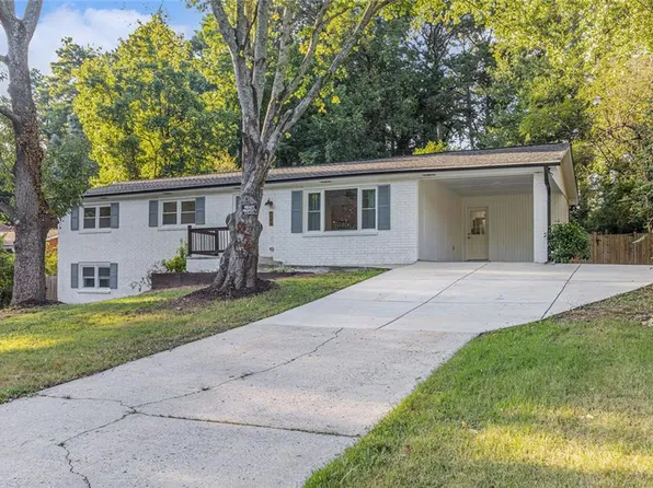 2494 Windmere Dr, Norcross, GA 30071