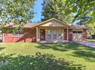 815 W Garfield Ave, Sapulpa, OK 74066
