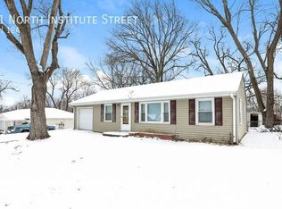 201 N Institute St, Richmond, MO 64085